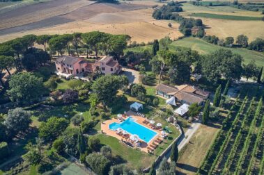 מועדון היין הטוב